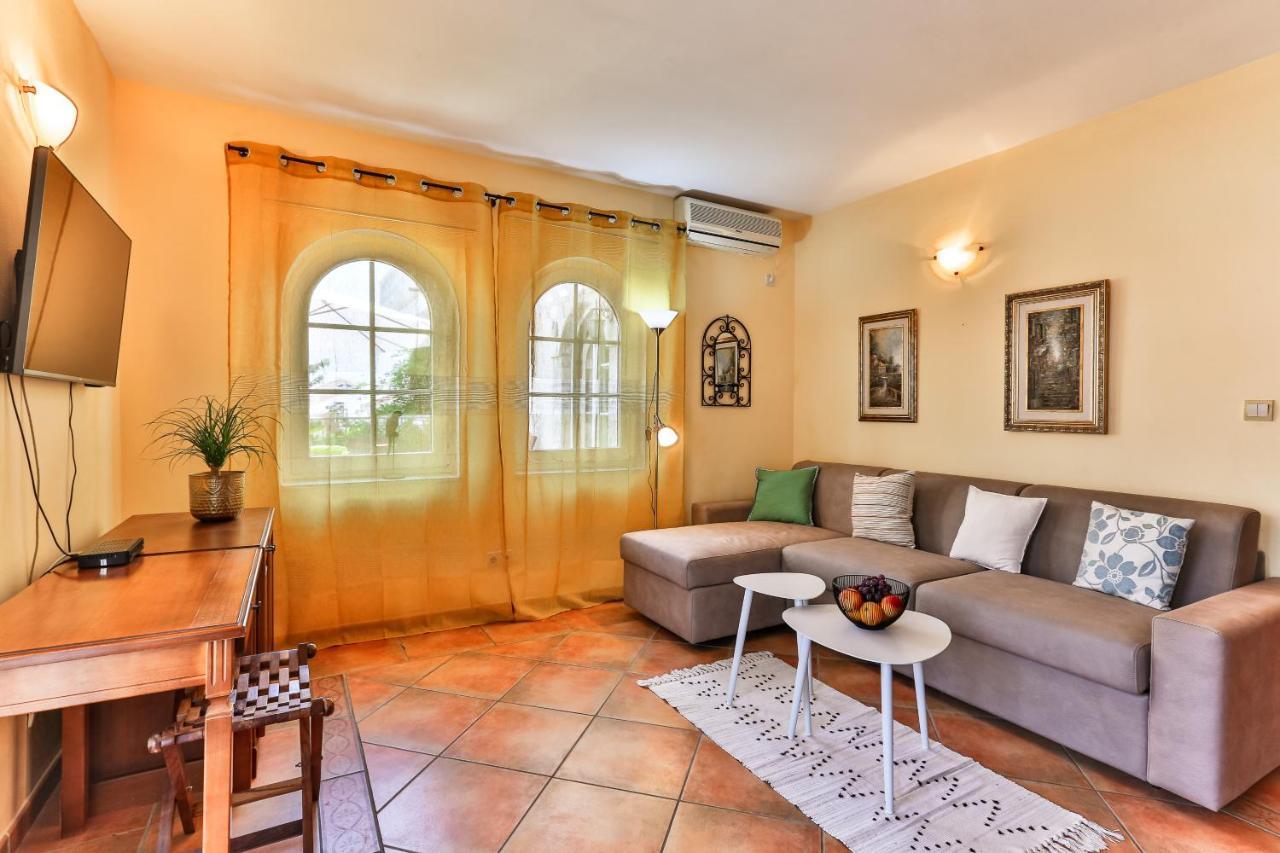 Gasthof Damonte - And Budva