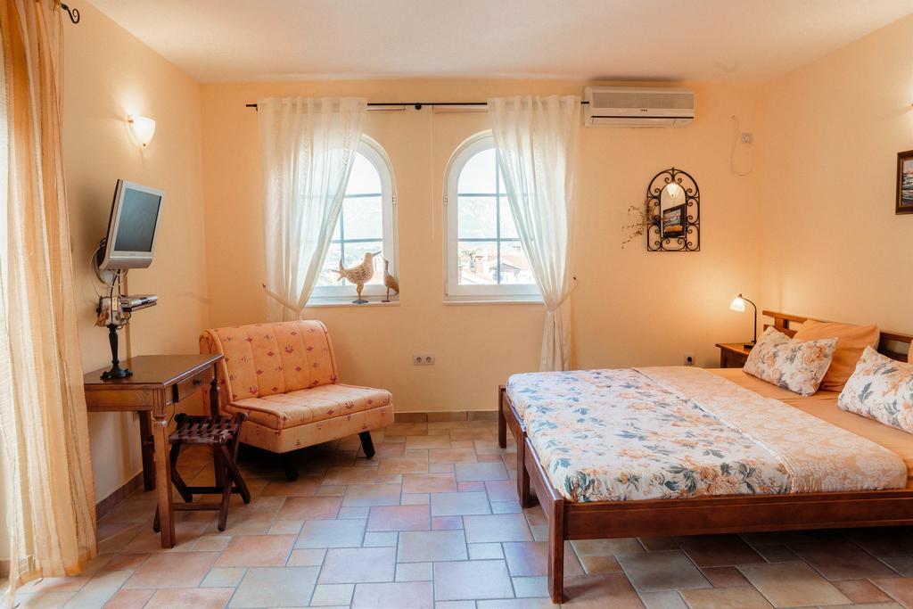 Damonte - And Guest house